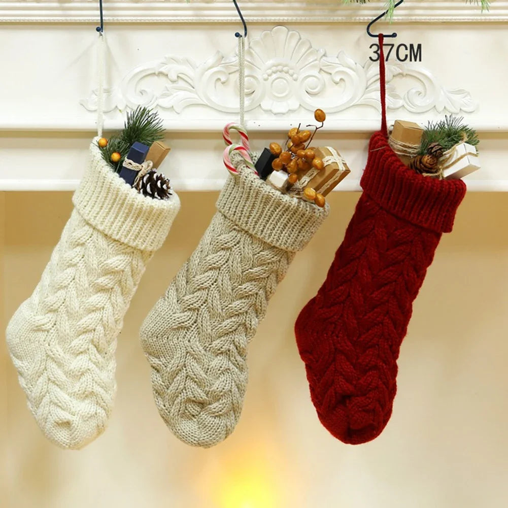 1pc Weihnachten Gestrickte Strümpfe Decor Festival Geschenk Tasche Kamin Weihnachten Baum Hängen Ornamente Decor Rot Weiß Weihnachten Socke